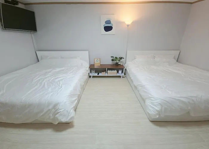 Hotel G Near Station 2*